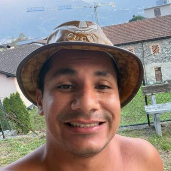 Babysitter στην περιοχή Bellinzona: Rafael