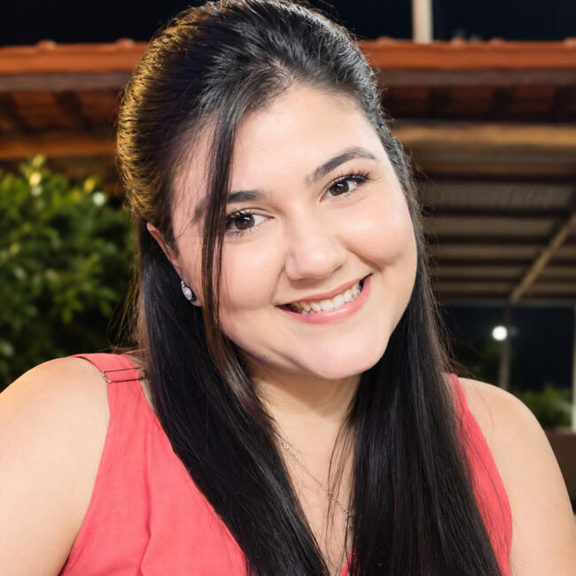 Emprego de babá em Tangará da Serra: Laryssa