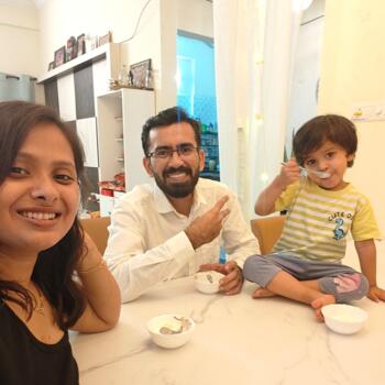 बंगलौर में बेबीसिटिंग की नौकरी: बेबीसिटिंग से जुड़े काम Rohit