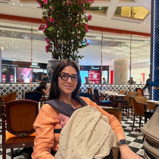 Babysitting job in Singapore: Carolina