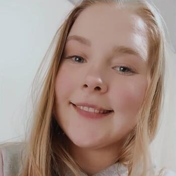 Babysitter in Blumenau: Larissa