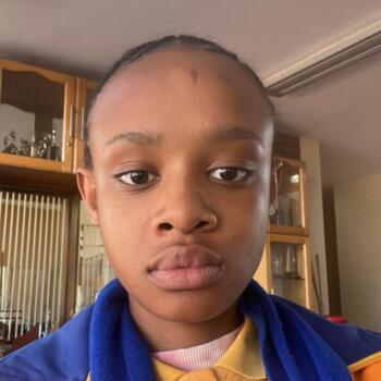 Babysitter Vereeniging: Hunadi