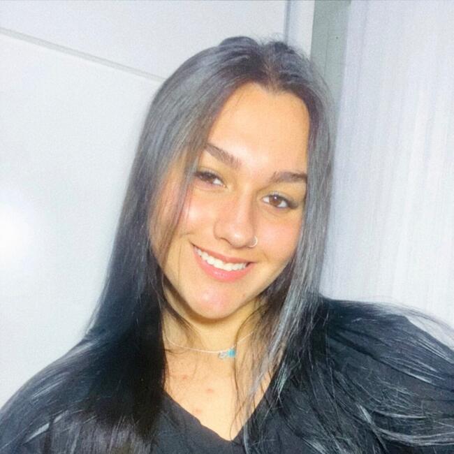 Babysitter in Estância Velha: Kauana