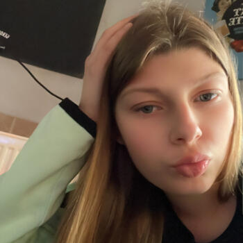 Babysitter in Charleroi: Ashley