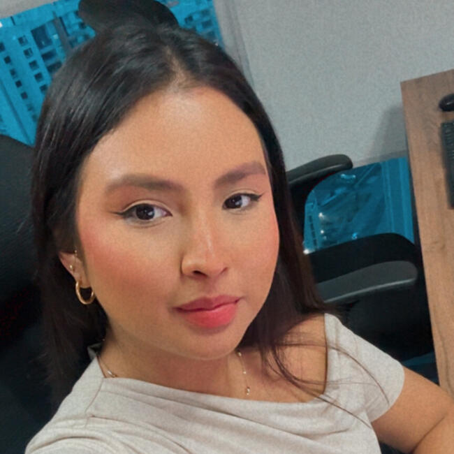 Babysitter in Panama City: Valerie