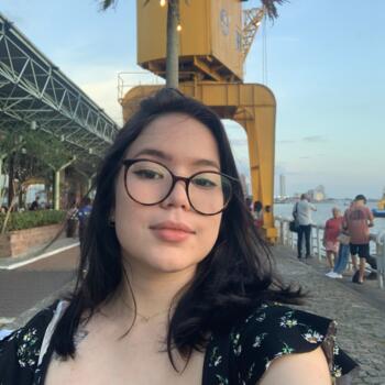 Babysitter in Belém: Milena