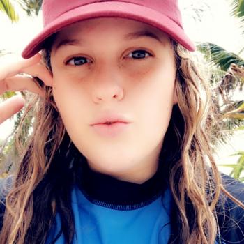 Babysitter Orange: Nicole