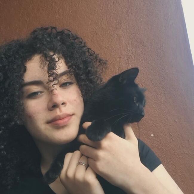 Niñera en Volio: Naza