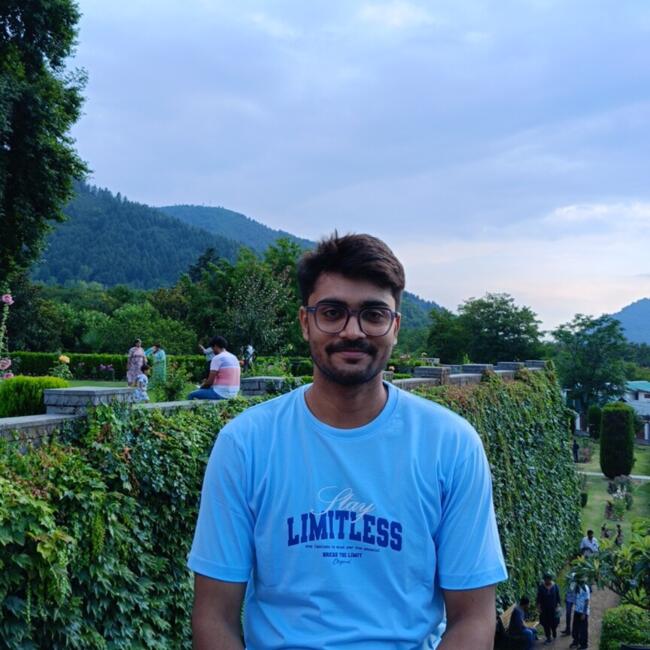Babysitter in Delhi: Saksham