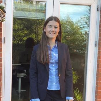 Babysitter in Altrincham: Ava