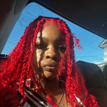 Babysitter in Irvington: Fefee.