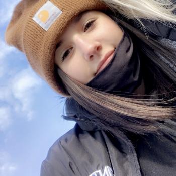Baby-sitter Winnipeg: Haley