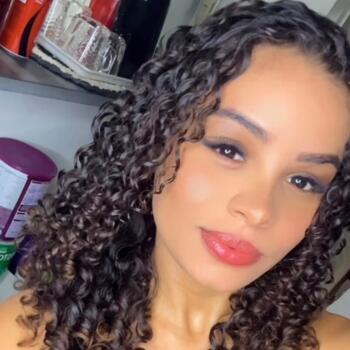 Babysitter in Uberlândia: Emilly