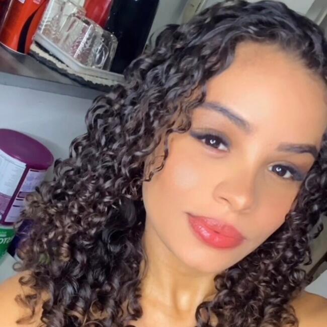 Babysitter in Uberlândia: Emilly