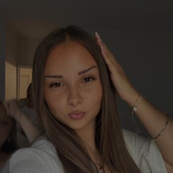 Babysitter in Cusset: Ines