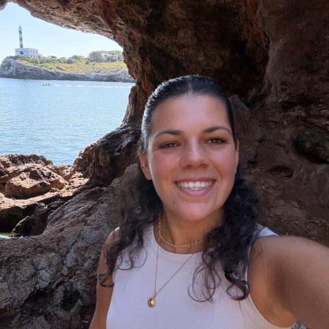 Babysitter in Thalwil: Simona