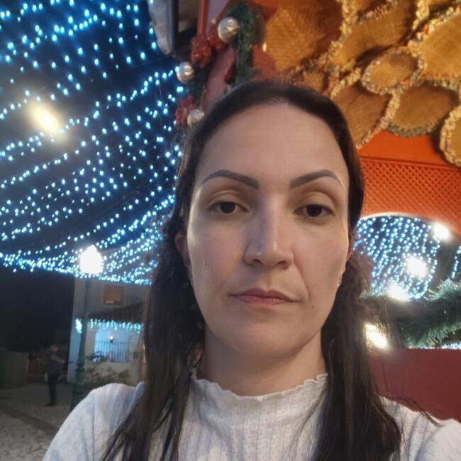 Babá em Descalvado: Natalia