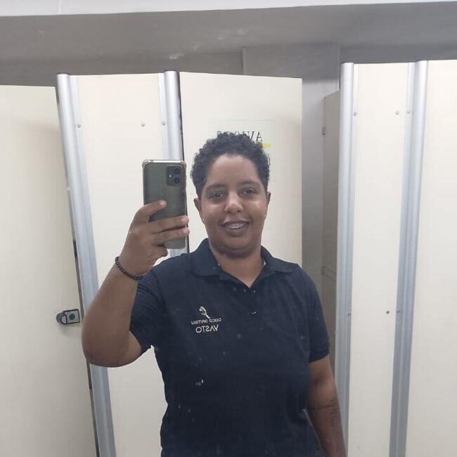 Babysitter in Duque de Caxias: Mai Assini