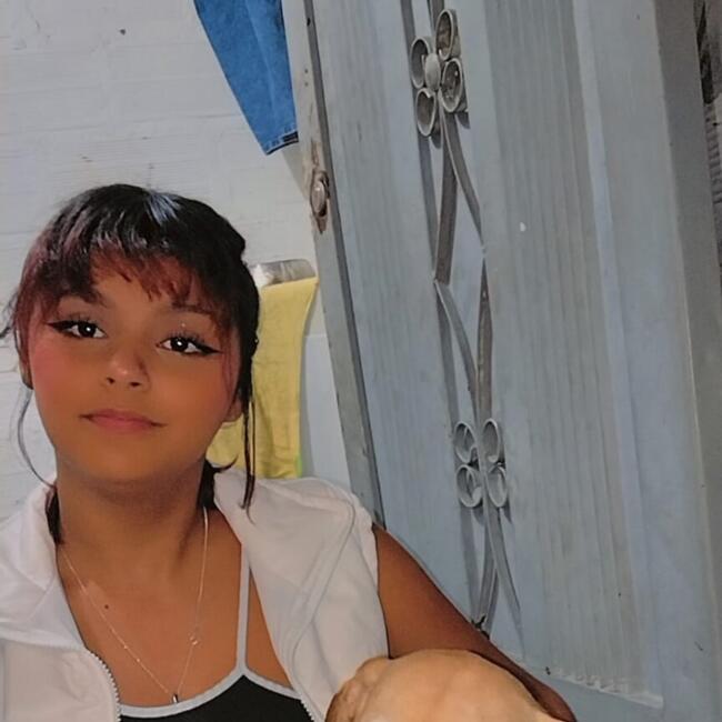 Lastenhoitaja Medellín: Ashley