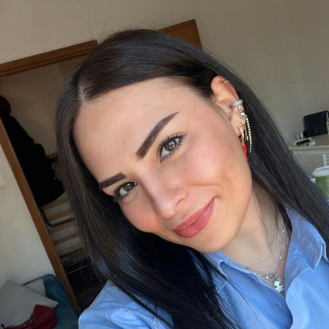 Babysitter in Bologna: Giulia