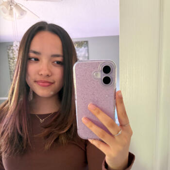 Baby-sitter in Richmond: Sanya