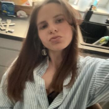 Babysitter Żórawina: Dominika