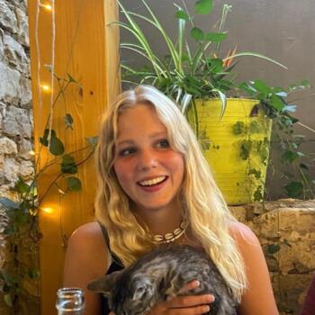 Babysitter in Sint-Genesius-Rode: Lilly