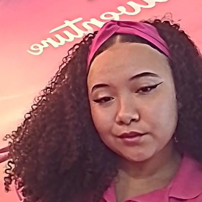 Babá em Goiânia: Evellyn Oliveira