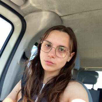 Babysitter Mazères: Inès