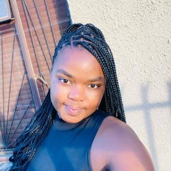 Babysitter in Emalahleni: Penelope