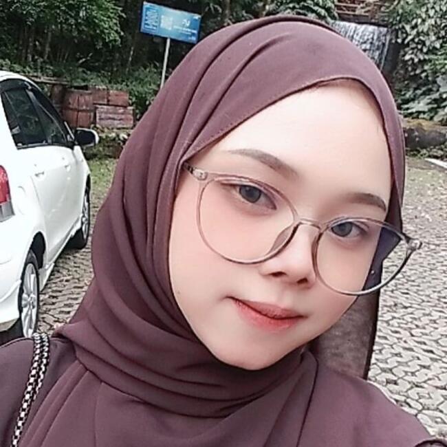 Babysitter di Waluran: Rina