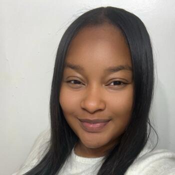 Babysitter in Edmonton: Briana