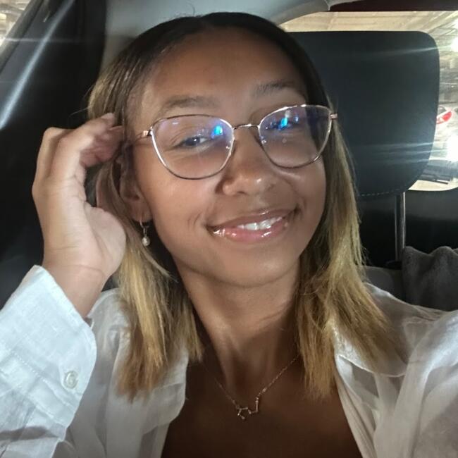 Babysitter in Faro: Jael