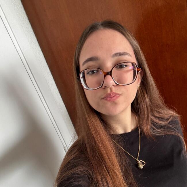 Babysitter in Nice: Adriana