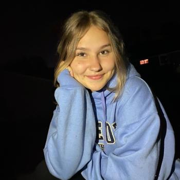 Babysitter in Chicopee: Hannah