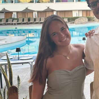 Babysitter em Sintra: Inês