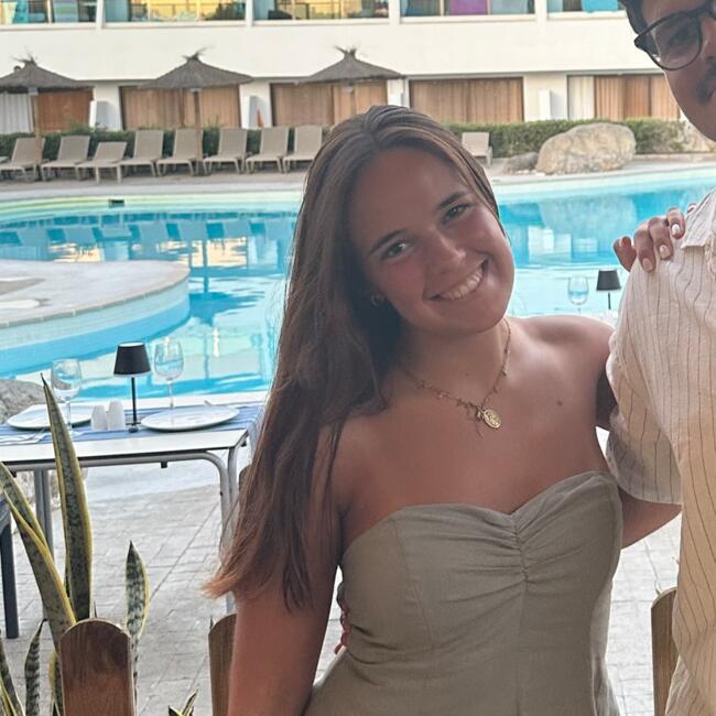 Babysitter em Sintra: Inês