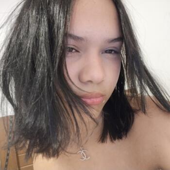 Emprego de babá em Embu das Artes: Ingrid