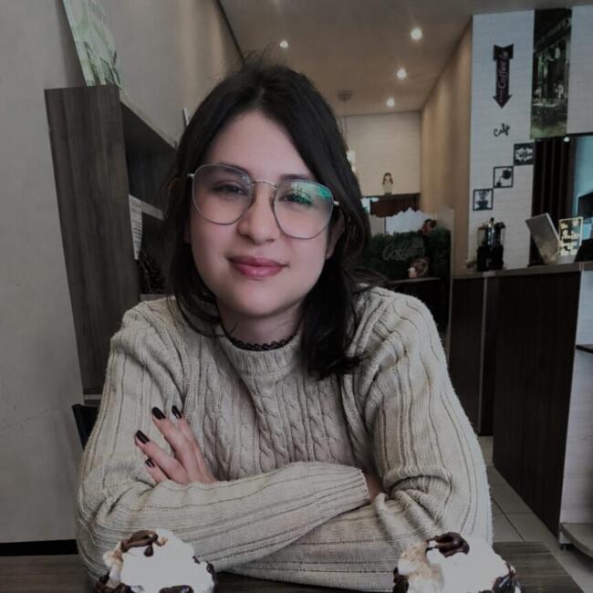 Babysitter in São José dos Campos: Geovana