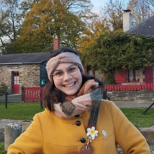 Babysitter in Lyon: Emeline