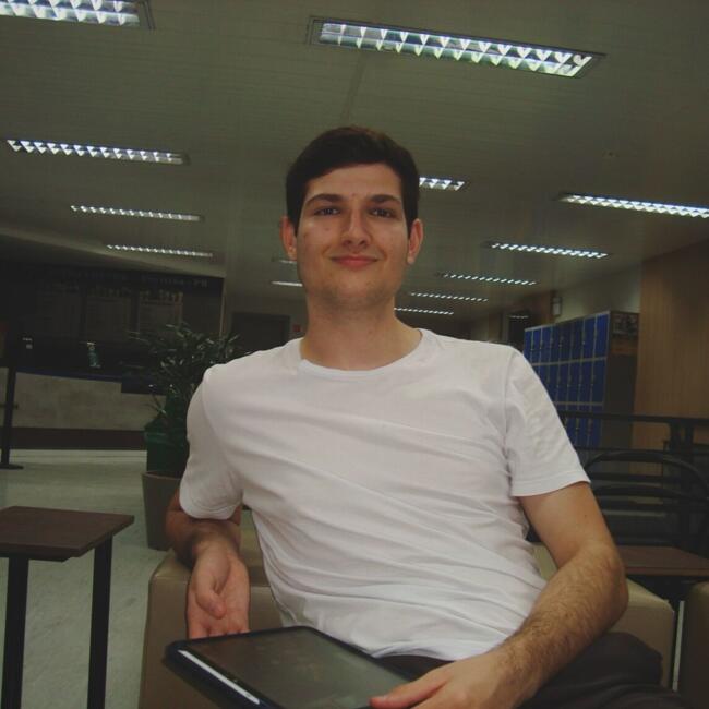 Babysitter in Curitiba: Rafael