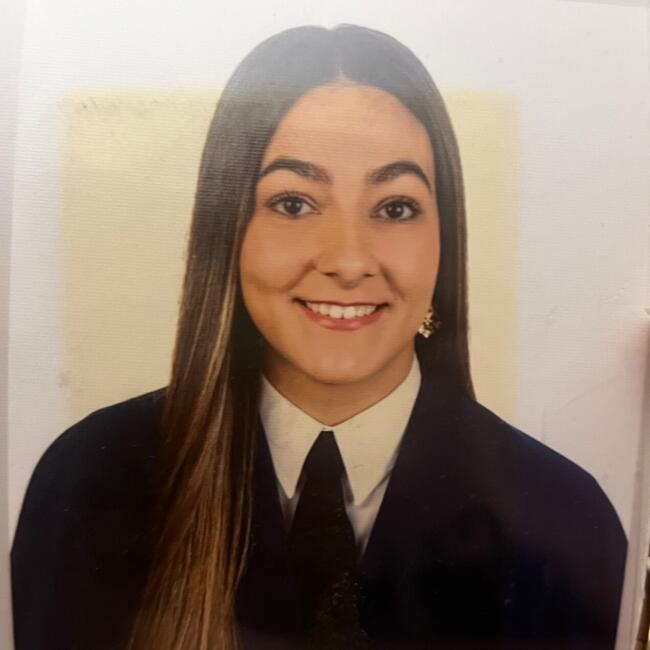 Babysitter in Seville: Yasira