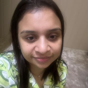 Babysitting job in Ghaziabad: babysitting job Pallavi