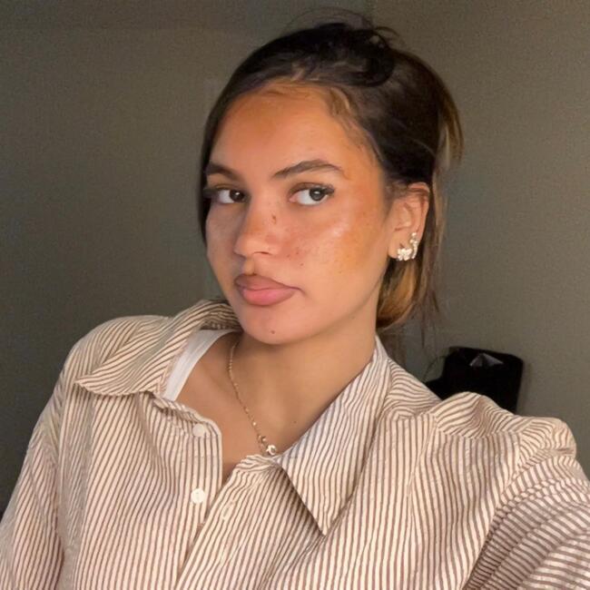 Babysitter in Thonon-les-Bains: Chadia