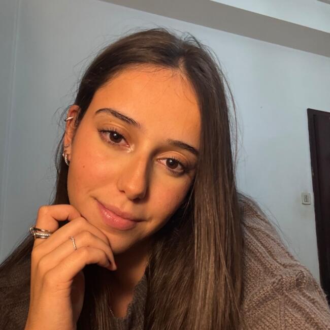 Babysitter in Matosinhos Municipality: Ines Loureiroll