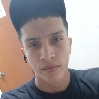 Babysitting job in Santiago de Cali: babysitting job Jhon