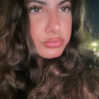 Babysitter in Aix-en-Provence: Salma