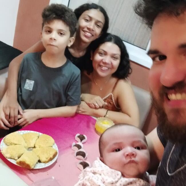 Babysitting job in Natal: Kalu Fernandes .