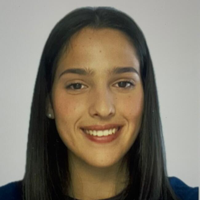 Babysitter in Pamplona: Blanca