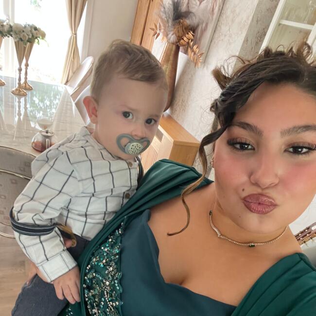 Babysitter in Leeds: Vanesa